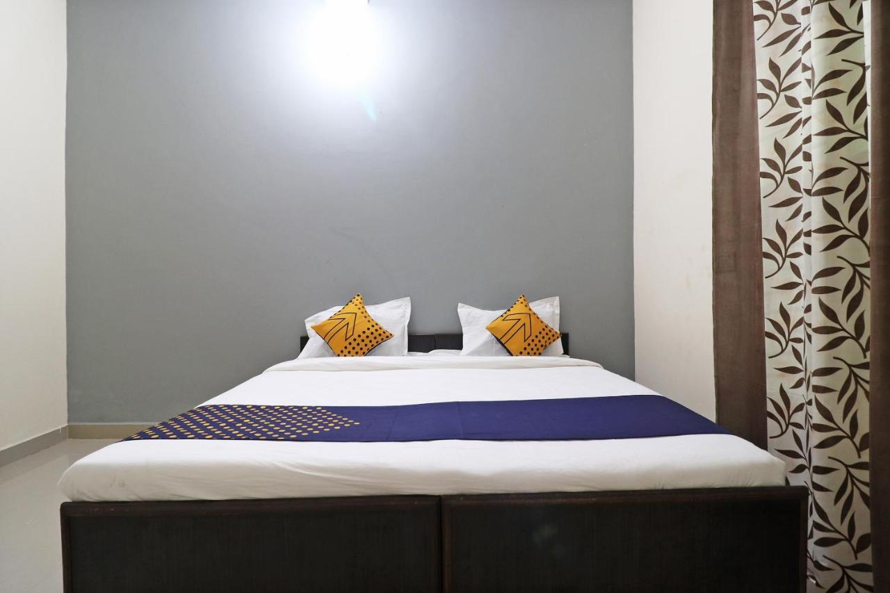 Spot On 61716 Rao Hotel Garhi Harsaru エクステリア 写真